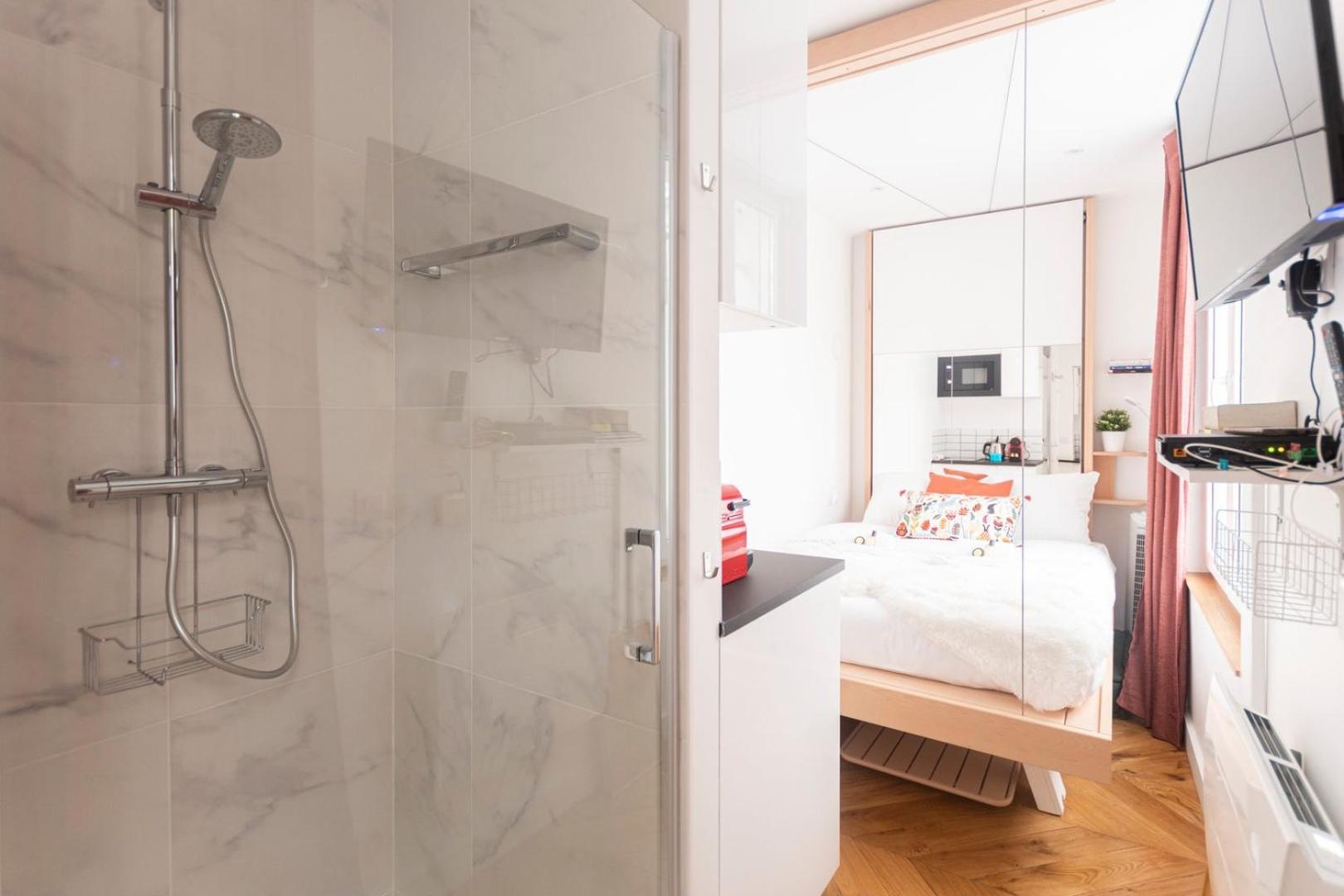 Super Central Mini Studio - 2 Pax, Murphy Bed Paris Ngoại thất bức ảnh